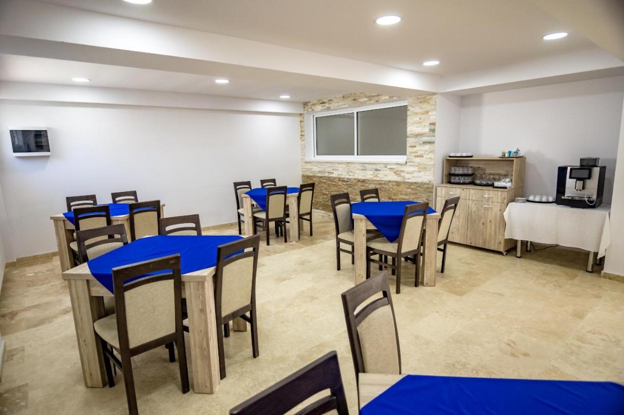 Hotel Blue Border Vama Veche Esterno foto